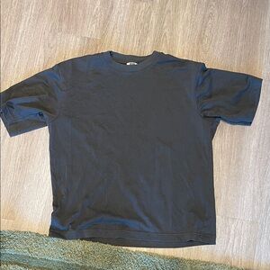 Uniqlo Airism Cropped Tee